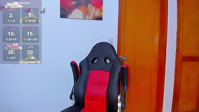 Snapshot of Nathan_Bluee chatting on 12.12.24 Nathan Bluee online show from 12.12.24