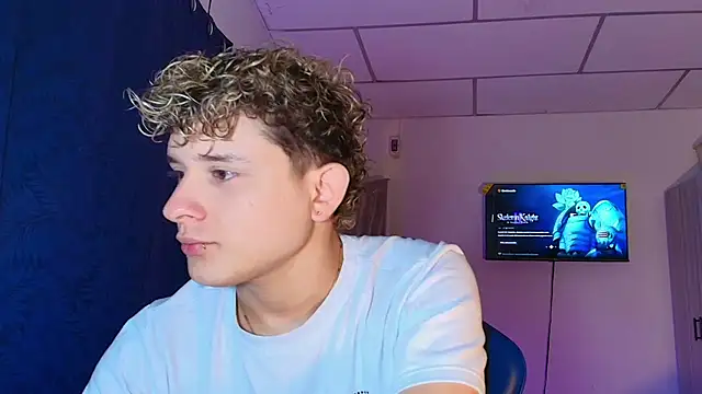 Snapshot of Nathan_Bluee chatting on 07.20.26 Nathan Bluee online show from 07.20.26