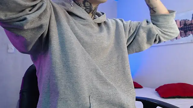 Snapshot of Andy_bapho chatting on 01.06.25 Andy bapho online show from 01.06.25