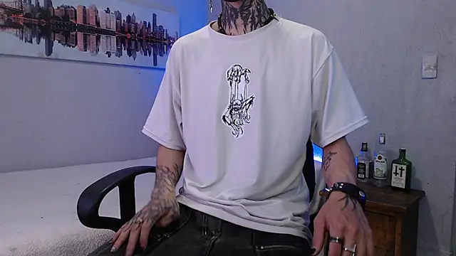 Snapshot of Andy_bapho chatting on 01.15.25 Andy bapho online show from 01.15.25