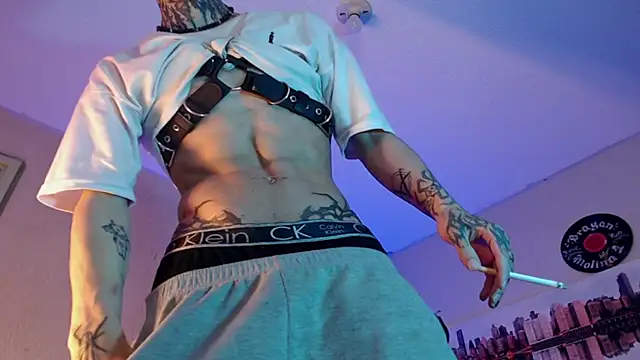 Snapshot of Andy_bapho chatting on 02.04.25 Andy bapho online show from 02.04.25