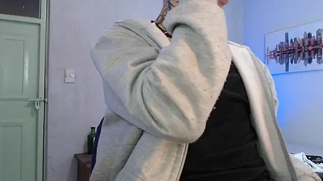 Snapshot of Andy_bapho chatting on 02.05.25 Andy bapho online show from 02.05.25