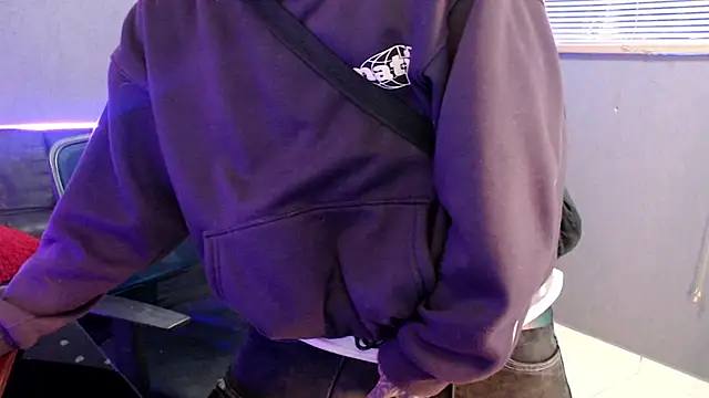 Snapshot of Andy_bapho chatting on 09.18.25 Andy bapho online show from 09.18.25