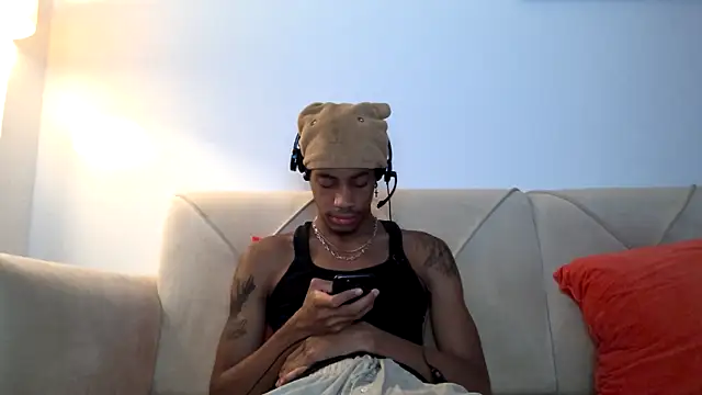 Skinnyblackman online show from 11.04.25