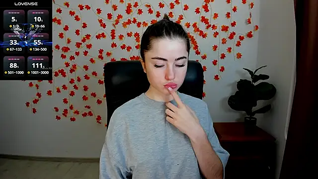 Snapshot of Luxuryalma chatting on 02.06.26 Luxuryalma online show from 02.06.26