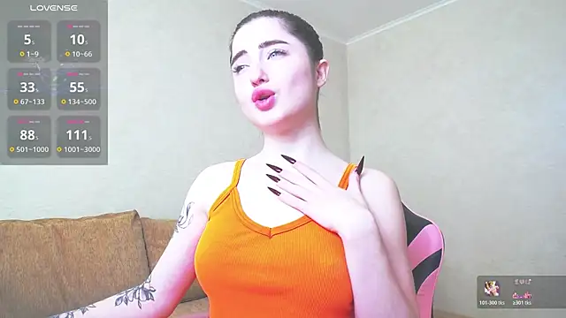 Snapshot of Luxuryalma chatting on 05.02.26 Luxuryalma online show from 05.02.26