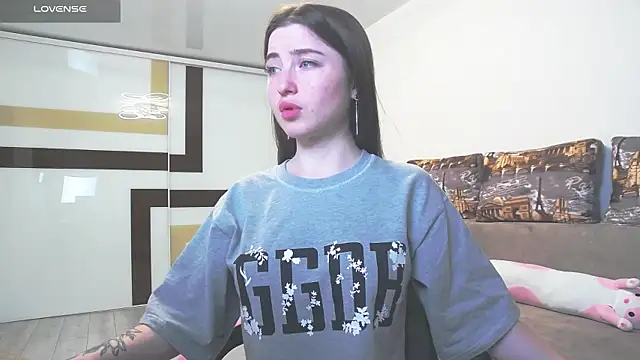 Snapshot of Luxuryalma chatting on 06.01.26 Luxuryalma online show from 06.01.26