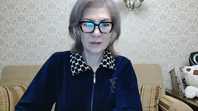 Elegant00Lady online show from 11.02.25