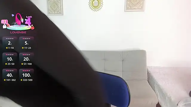 Snapshot of Abigail_29 chatting on 11.04.25 Abigail 29 online show from 11.04.25