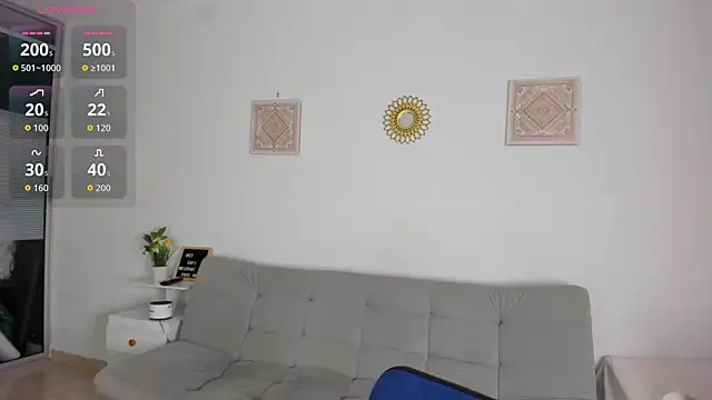 Snapshot of Abigail_29 chatting on 11.19.25 Abigail 29 online show from 11.19.25