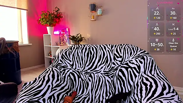 Tanya Acid online show from 03.18.25