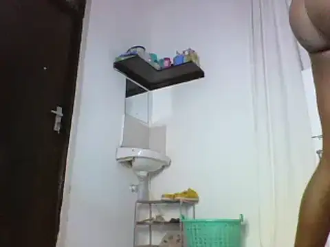 Snapshot of sexyqueen02 chatting on 02.01.25 sexyqueen02 online show from 02.01.25