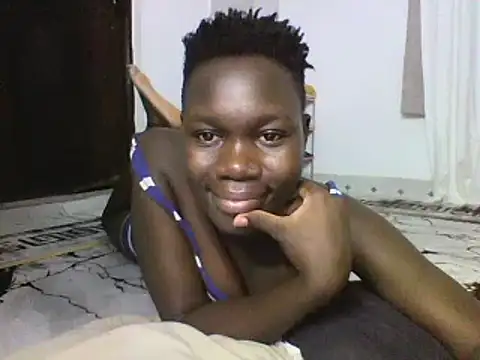 Snapshot of sexyqueen02 chatting on 02.17.25 sexyqueen02 online show from 02.17.25