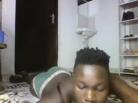 Snapshot of sexyqueen02 chatting on 02.26.25 sexyqueen02 online show from 02.26.25