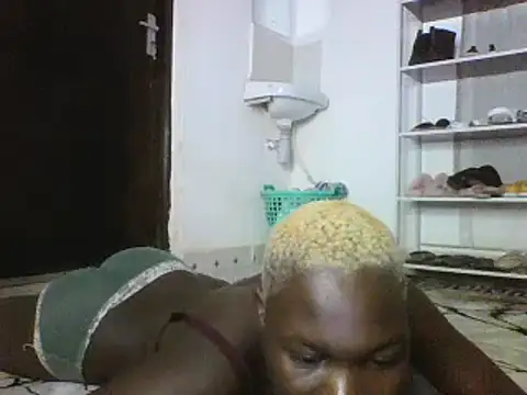 Snapshot of sexyqueen02 chatting on 03.04.25 sexyqueen02 online show from 03.04.25