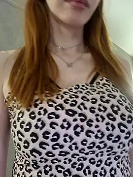 Snapshot of MayaSolar chatting on 01.14.25 MayaSolar online show from 01.14.25