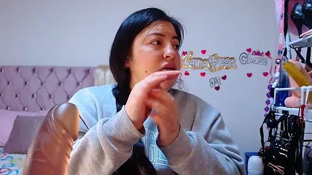 lanaqueen699 online show from 02.26.26