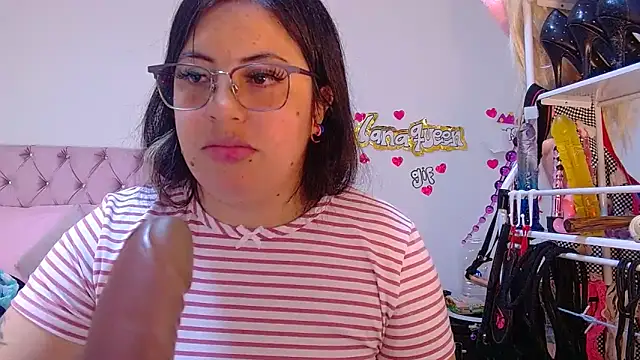 Snapshot of lanaqueen699 chatting on 04.29.26 lanaqueen699 online show from 04.29.26