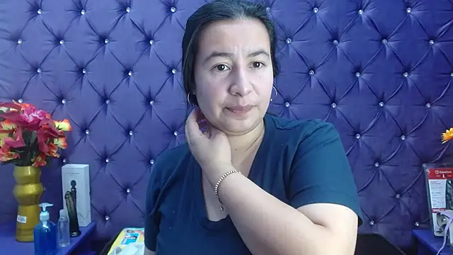 NaomyPrinces online show from 12.04.24