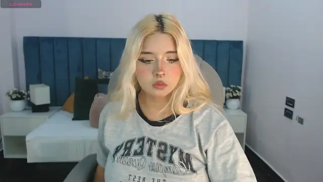 april bunnyy online show from 11.24.25