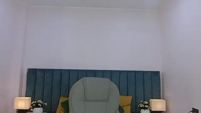 Snapshot of april_bunnyy chatting on 06.12.26 april bunnyy online show from 06.12.26