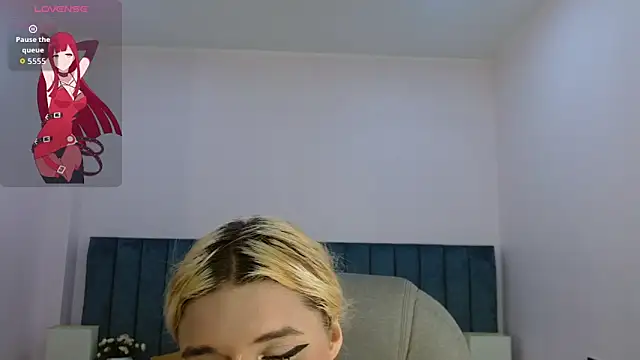 Snapshot of april_bunnyy chatting on 06.19.26 april bunnyy online show from 06.19.26