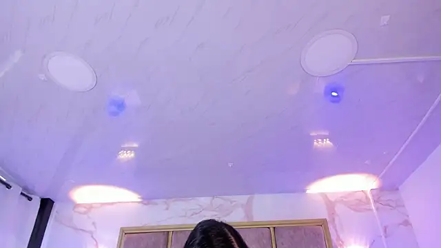 Snapshot of Larabrooks chatting on 05.09.26 Larabrooks online show from 05.09.26