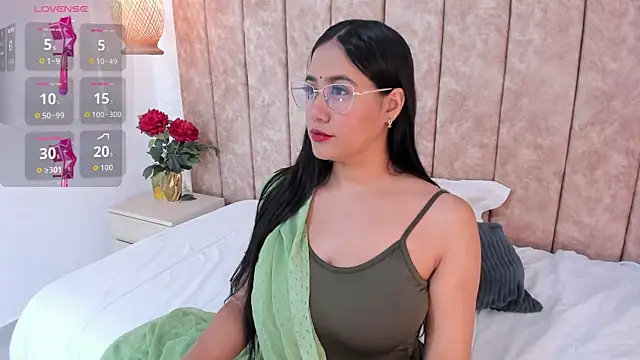 Katrina baurii online show from 04.07.26