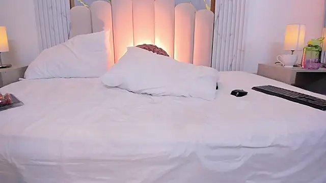 OSHUN  online show from 02.26.25