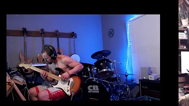 Snapshot of itsjameswebbscope chatting on 02.18.26 itsjameswebbscope online show from 02.18.26