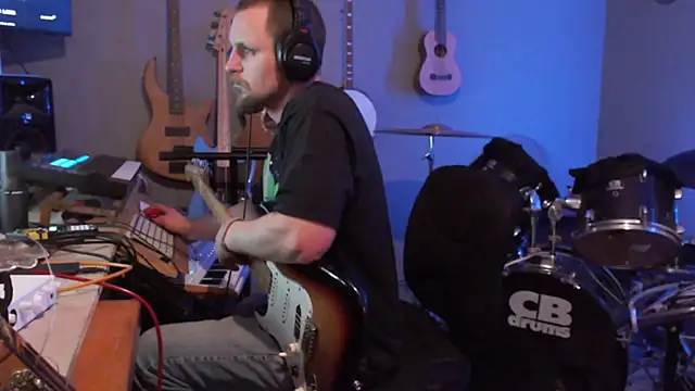 Snapshot of itsjameswebbscope chatting on 02.27.26 itsjameswebbscope online show from 02.27.26