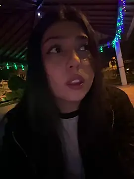 Snapshot of Maii_chan chatting on 01.05.25 Maii chan online show from 01.05.25