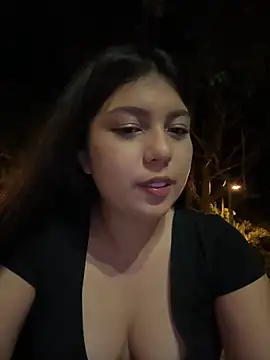 Snapshot of Maii_chan chatting on 02.01.25 Maii chan online show from 02.01.25