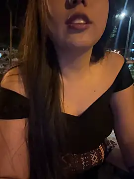 Snapshot of Maii_chan chatting on 02.21.25 Maii chan online show from 02.21.25