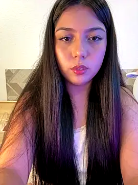 Snapshot of Maii_chan chatting on 09.28.25 Maii chan online show from 09.28.25