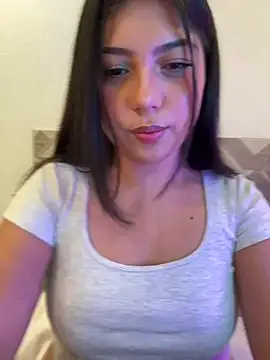 Snapshot of Maii_chan chatting on 09.30.25 Maii chan online show from 09.30.25