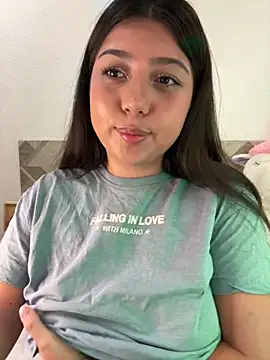 Snapshot of Maii_chan chatting on 10.04.25 Maii chan online show from 10.04.25