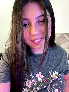 Snapshot of Maii_chan chatting on 11.15.25 Maii chan online show from 11.15.25