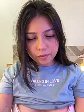 Snapshot of Maii_chan chatting on 12.01.25 Maii chan online show from 12.01.25