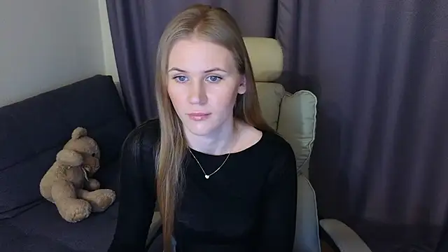 IsabelAllen online show from 12.03.24