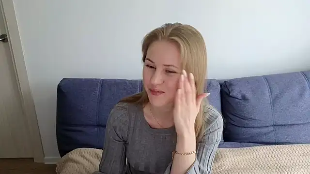 IsabelAllen online show from 03.12.25