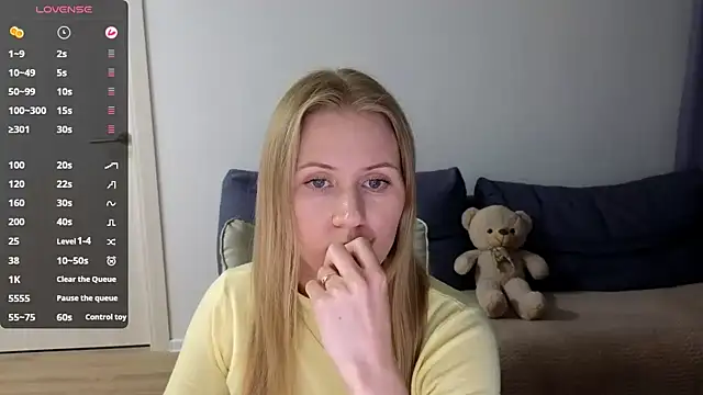 IsabelAllen online show from 09.24.25