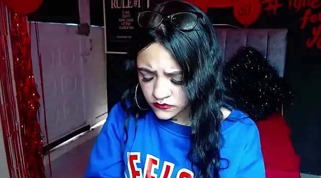 Violettasquirt online show from 02.28.25