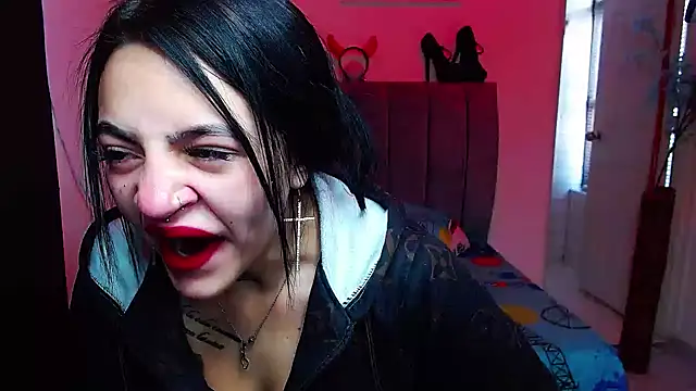 Violettasquirt online show from 10.09.25