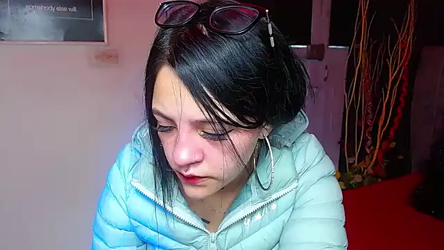 Violettasquirt online show from 01.06.26