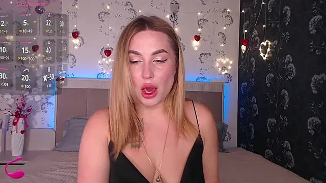 Snapshot of KisssAmmeli chatting on 02.26.26 KisssAmmeli online show from 02.26.26