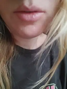 Linda 999 online show from 12.27.24