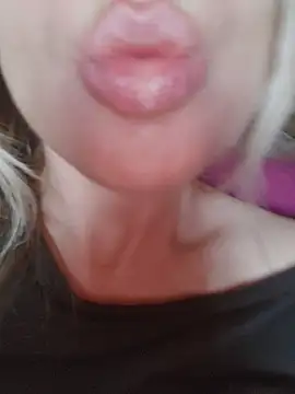 Linda 999 online show from 01.11.25