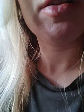 Linda 999 online show from 02.24.25