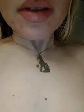 Linda 999 online show from 12.22.25